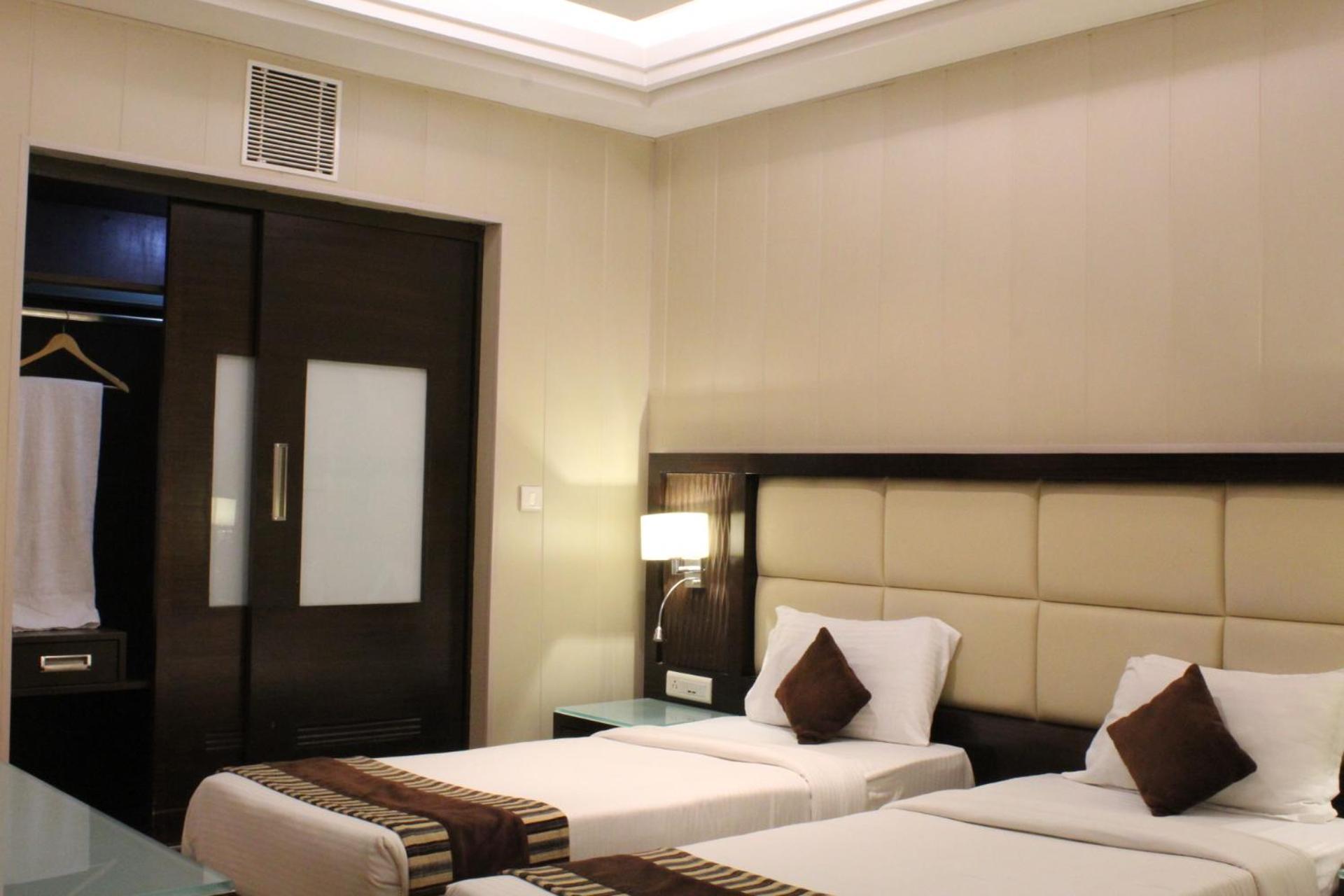 Hotel La Abode Hamirgarh Екстериор снимка